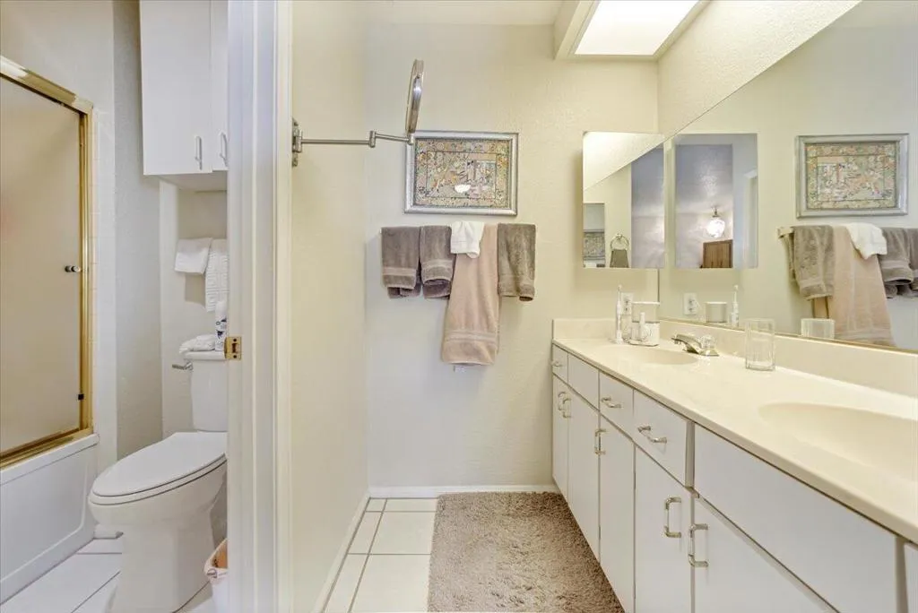 33854 Palm Lake Circle, Thousand Palms, California 92276 home-pic-23